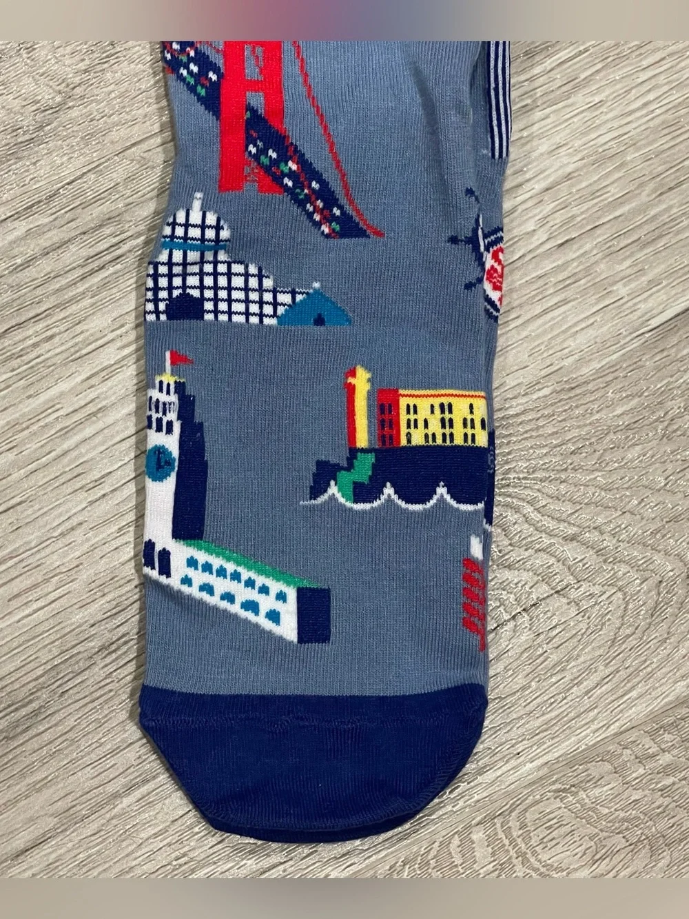 San Francisco city Socks golden gate bridge cable car blue unisex size 9-11 NWT